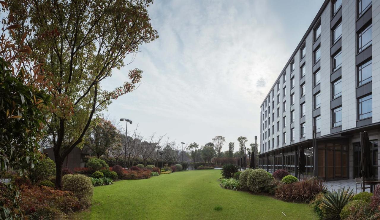 เดอะ เซนซ์ โฮเทล แอนด์ สปา Hotel เซี่ยงไฮ้ ภายนอก รูปภาพ